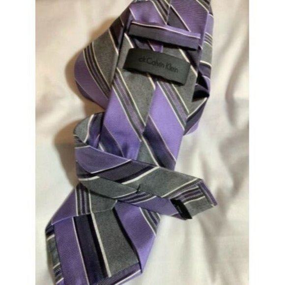 Calvin Klein Tie Silk Blend Purple Gray Lavender Diagonal Stripe 3 inch - Picture 3 of 3